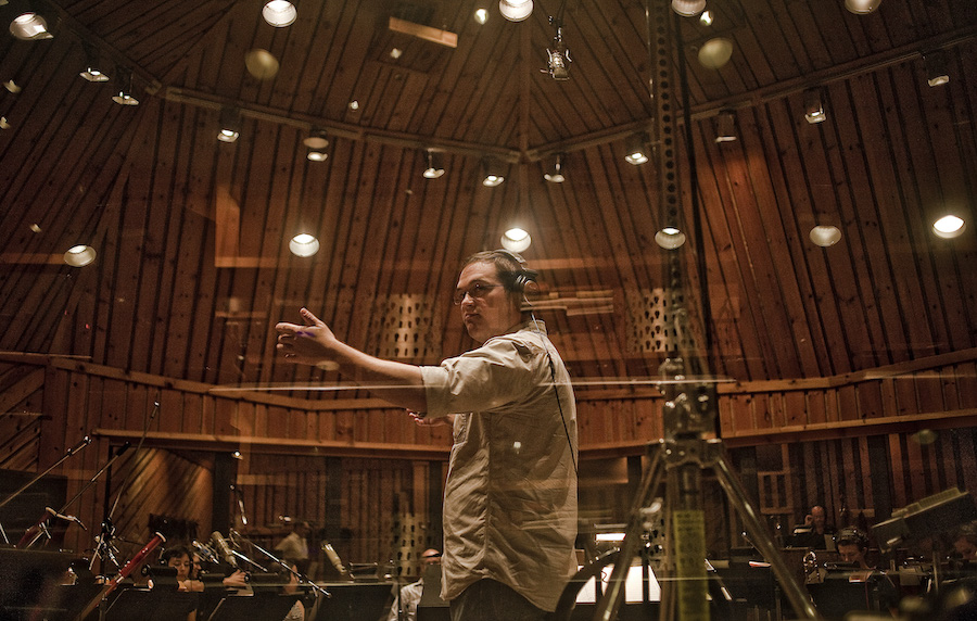 02_Ryan_Truesdell_%28studio%2C_conducting%29%2C_photo_by_TODD_CHALFANT_lo_res.jpg