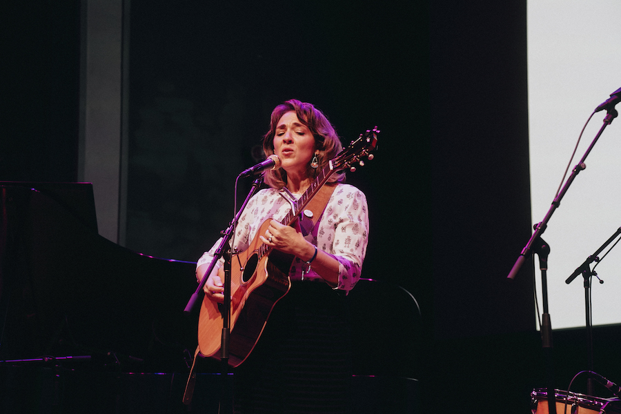 Becca_Stevens_Photo_by_Mariana_Meraz_.jpg