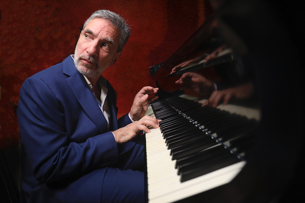 Mike LeDonne a Deft Linguist on Both Piano and Organ