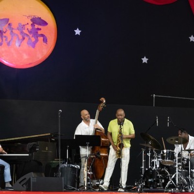 Branford_Marsalis_Quatet_Courtesy_New_Orleans_Jazz__Heritage_Festival_copy.jpg
