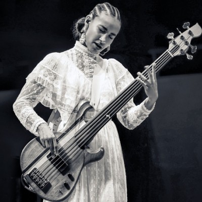 Esperanza_Spalding_3825_5x7.jpeg